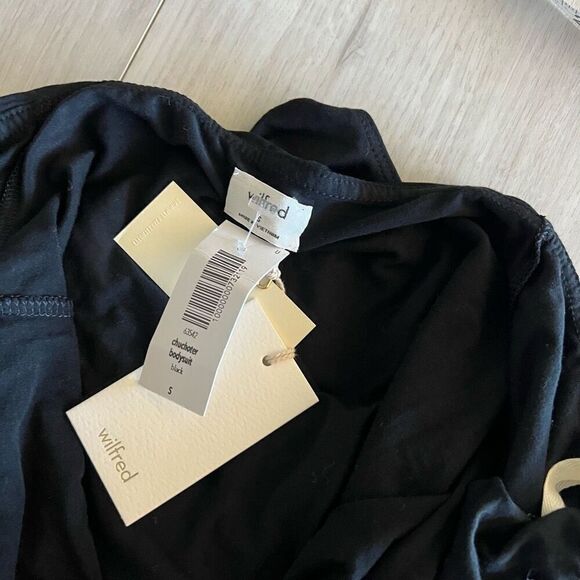 Wilfred aritzia off the shoulder bodysuit black size s - Picture 7 of 8